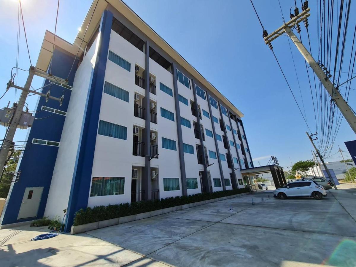 The Charlotte Smart Hotel Lop Buri Esterno foto